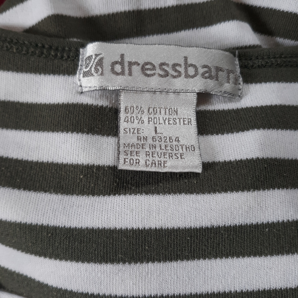 Dress Barn Short Sleeved Top - Picture 3 of 3